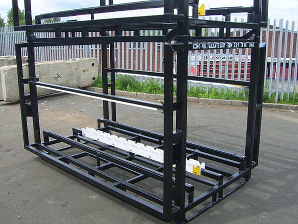 Rack made for automotive tailgates